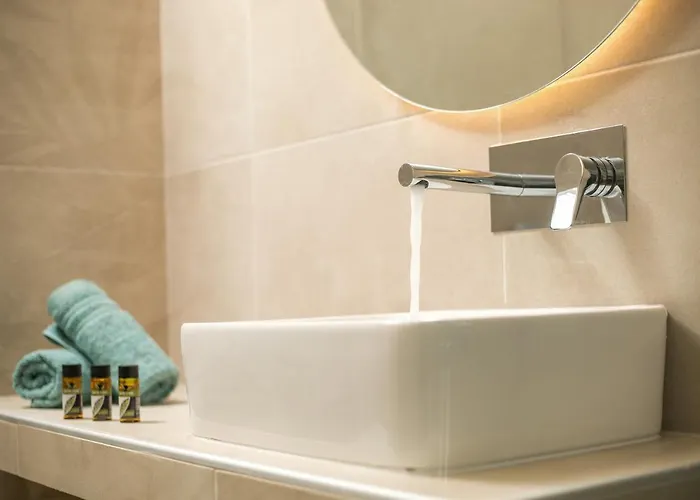 Casa Stavris アパート ファリラキ