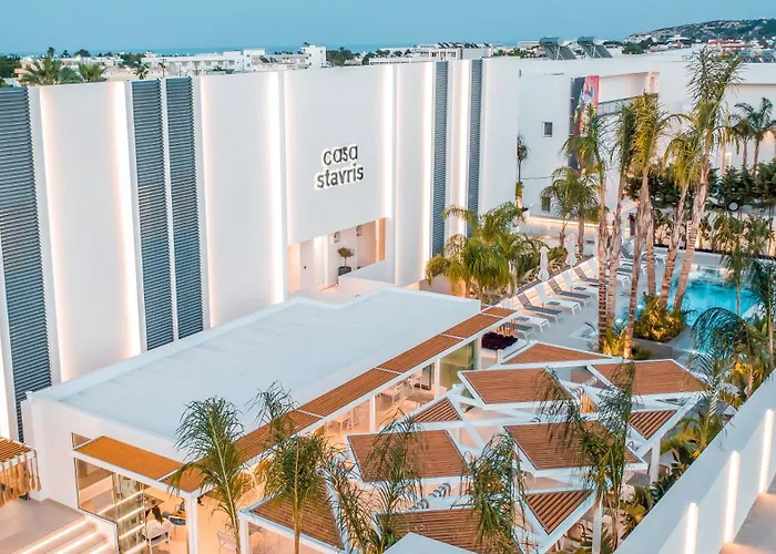 Casa Stavris ファリラキ