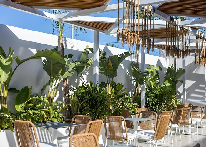 Casa Stavris * 法里拉基